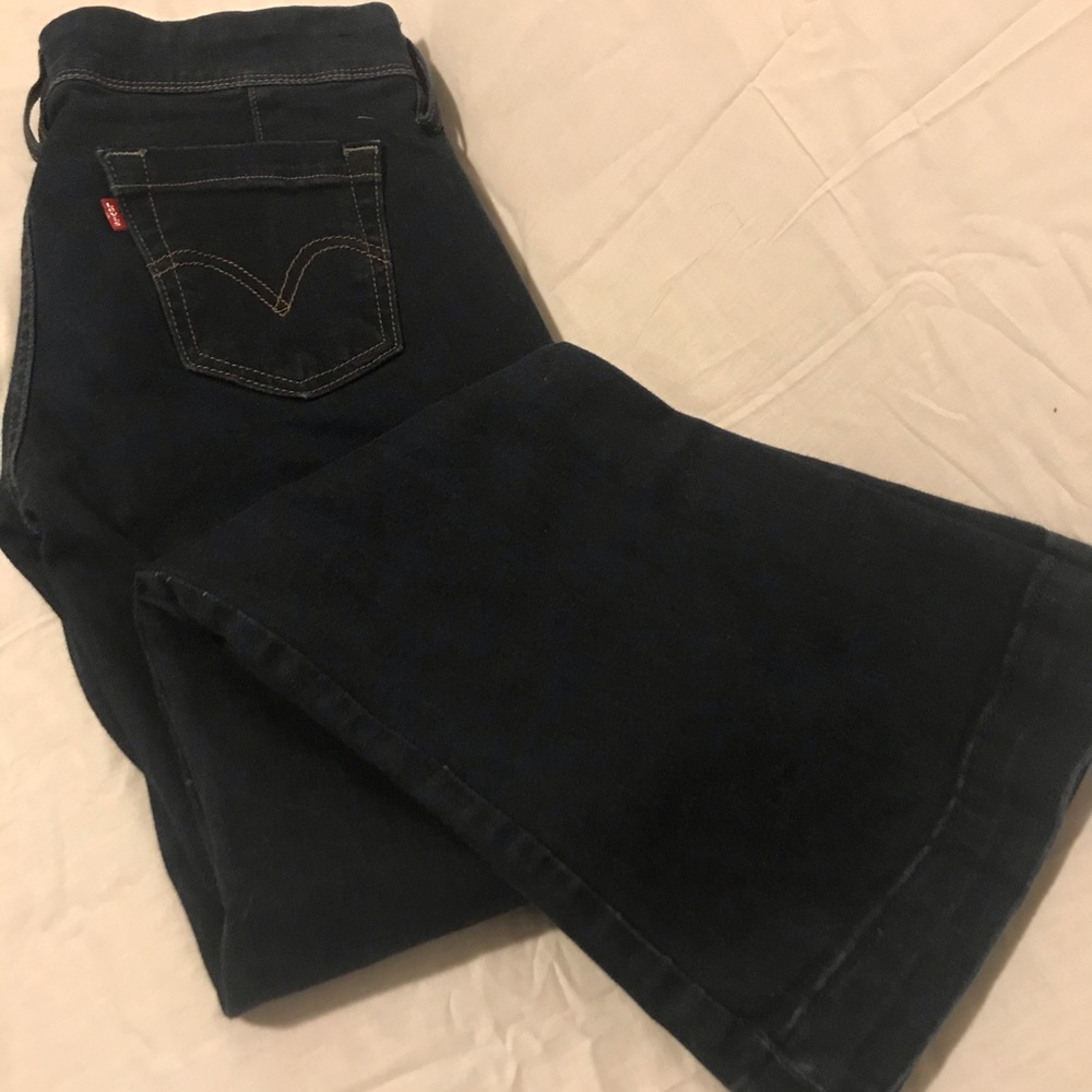 Levi’s 545 flare cut jeans women’s size 6